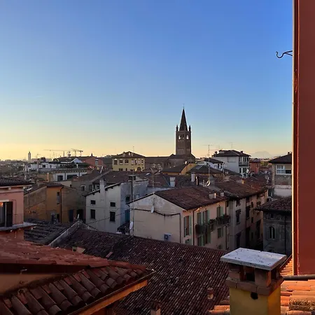 Piazza Erbe Lejlighed