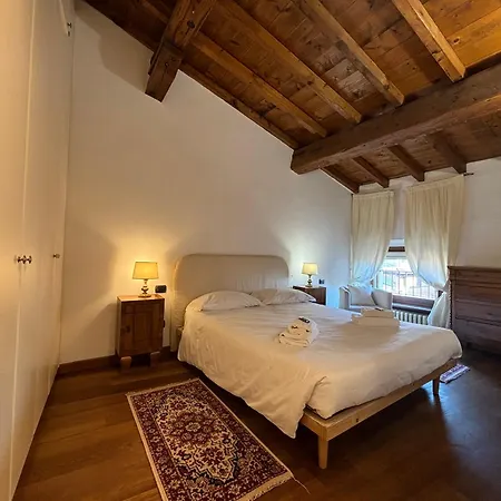 Piazza Erbe Apartment