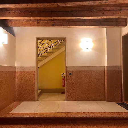 Piazza Erbe Apartment Verona