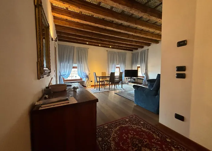 Piazza Erbe Верона