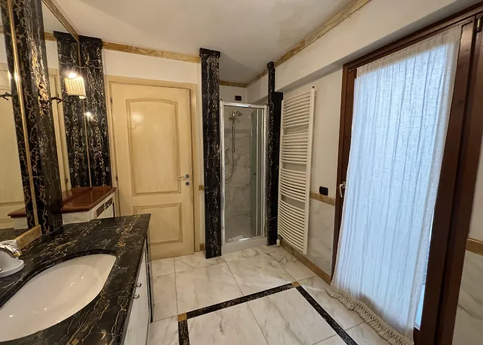 Piazza Erbe Апартаменты Верона