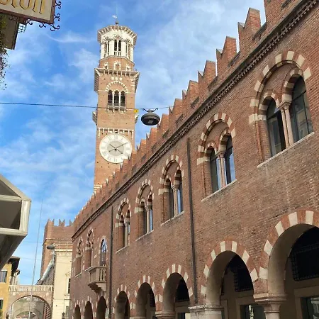 Apartament Piazza Erbe Werona